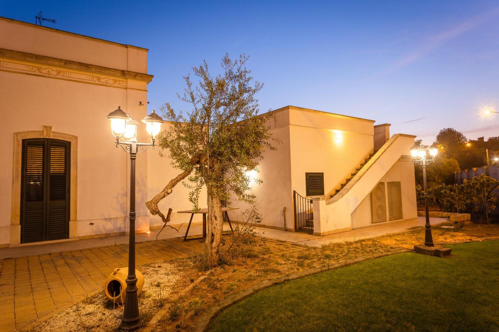 Affittacamere Giardino Delle Zie-Vicino Ospedale Cardinale Panico Tricase Exterior foto
