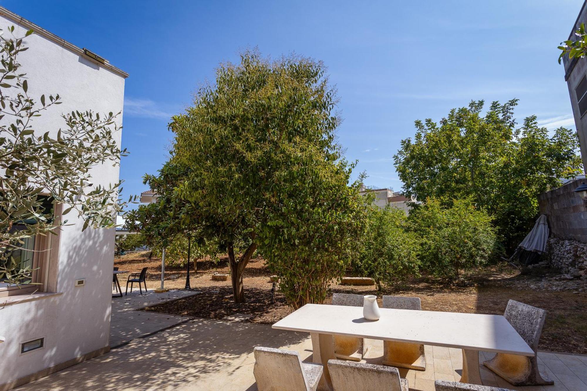 Affittacamere Giardino Delle Zie-Vicino Ospedale Cardinale Panico Tricase Exterior foto