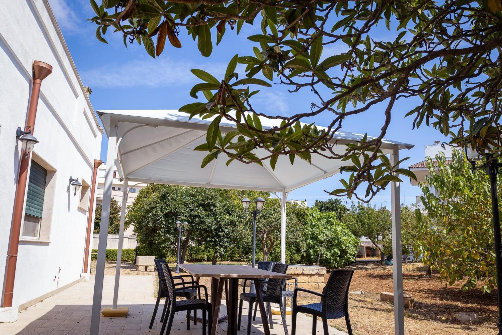 Affittacamere Giardino Delle Zie-Vicino Ospedale Cardinale Panico Tricase Exterior foto